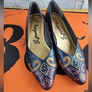 MARGARET J. Vintage Leather low-heel pumps